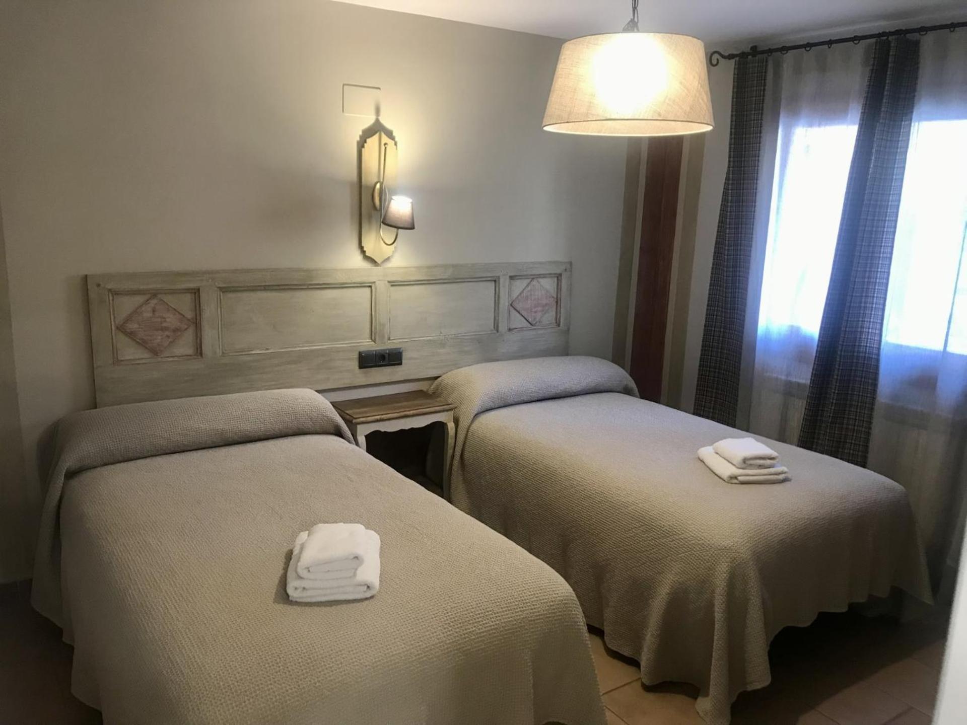 Apartamentos Blasco Трамакастилья-де-Тена Экстерьер фото