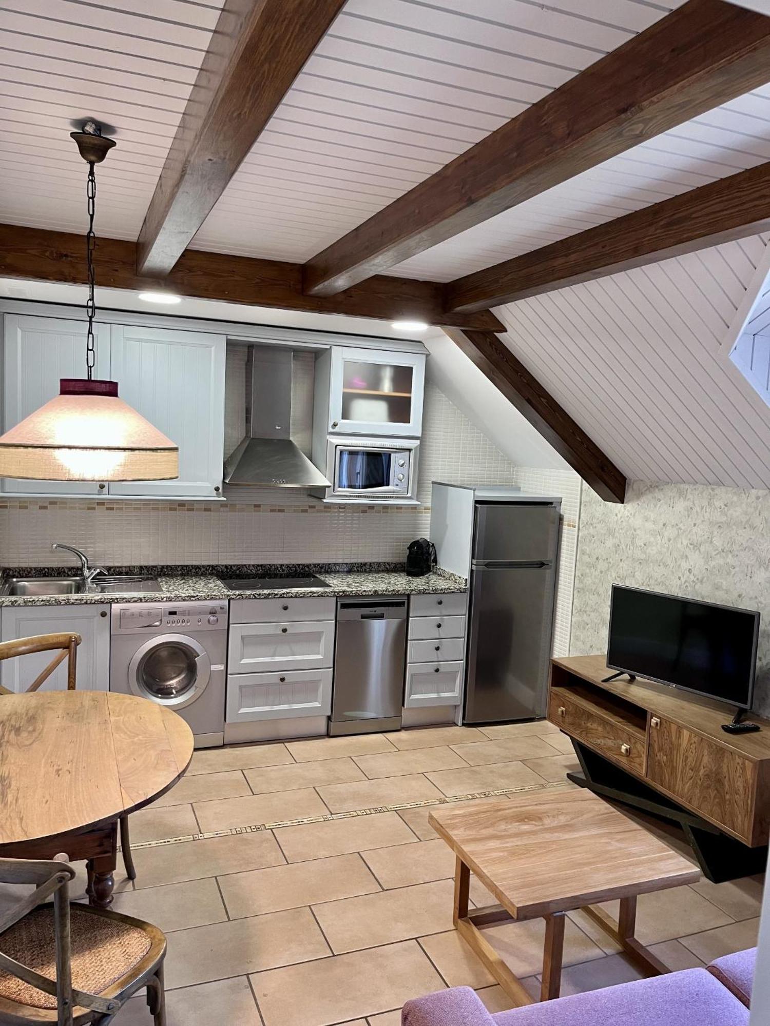 Apartamentos Blasco Трамакастилья-де-Тена Экстерьер фото
