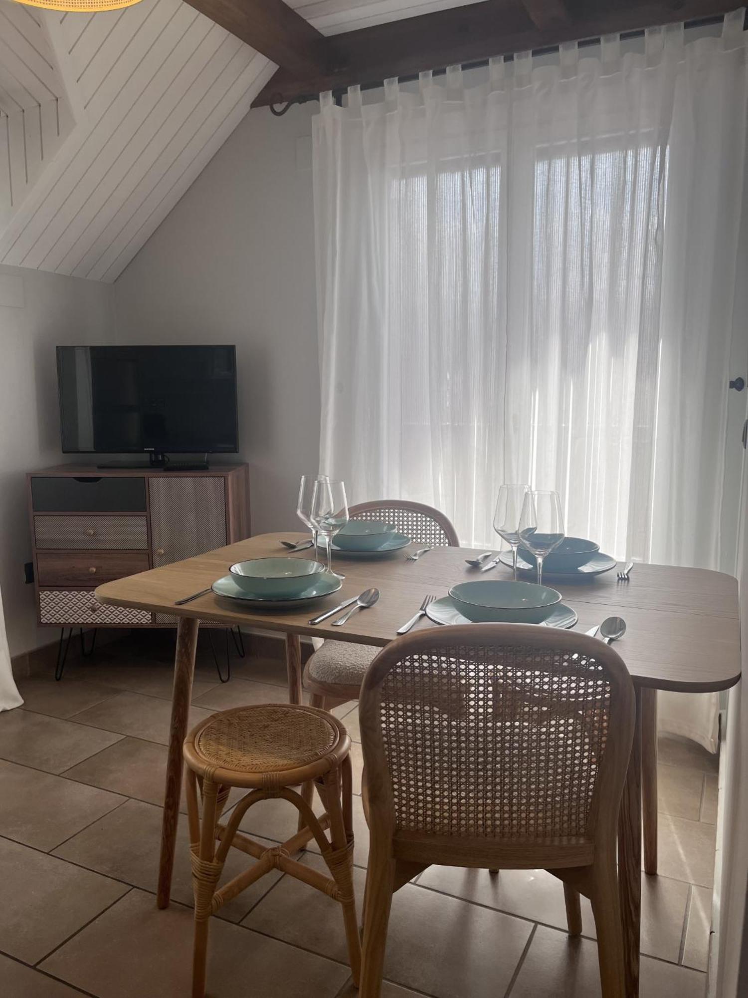 Apartamentos Blasco Трамакастилья-де-Тена Экстерьер фото